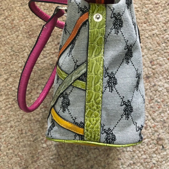 US POLI ASSN - Picture 3 of 8